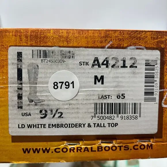 Stylish Turquoise and Brown Ankle Boots - Picture 9 of 10